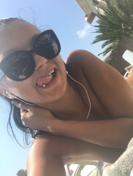 Eyüpsultan Escort - Vücudunu Teslim Eden Acıbadem Escort Pelin